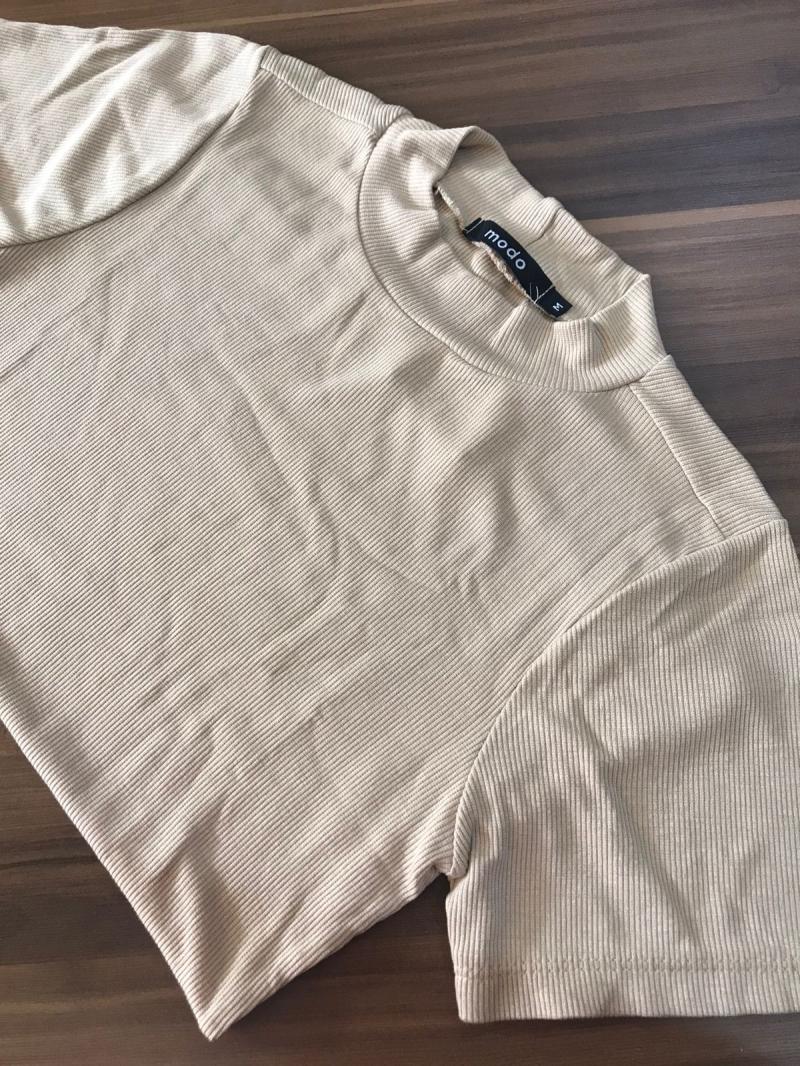 Blusa Feminina Gola Alta Bege Capuccino