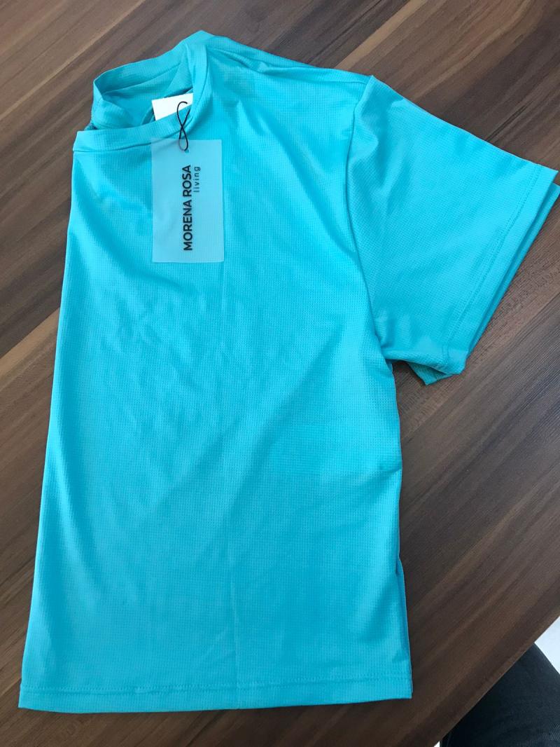 Blusa Fitness Masculina com decote em C